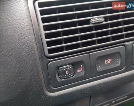 Зеленый Фольксваген Гольф, объемом двигателя 1.6 л и пробегом 250 тыс. км за 3500 $, фото 16 на Automoto.ua