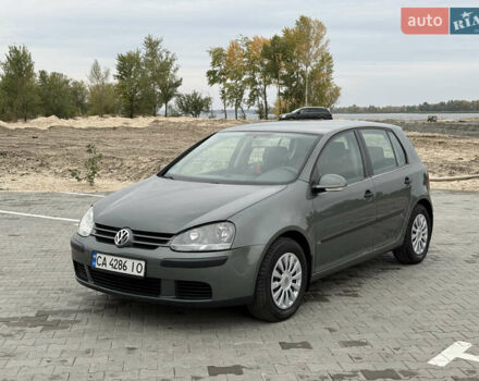 Фольксваген Гольф 2004 в Черкассах на Automoto.ua Зеленый Фольксваген Гольф, объемом двигателя 1.4 л и пробегом 272 тыс. км за 4800 $, фото 7 на Automoto.ua