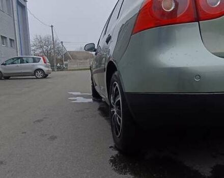 Зеленый Фольксваген Гольф, объемом двигателя 1.6 л и пробегом 232 тыс. км за 5700 $, фото 2 на Automoto.ua