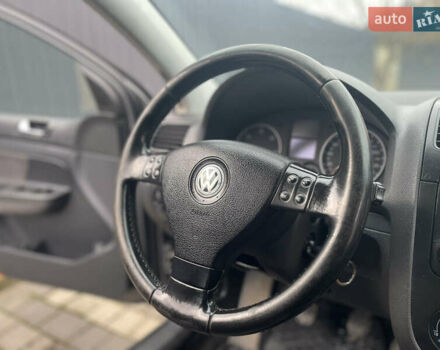 Зеленый Фольксваген Гольф, объемом двигателя 1.9 л и пробегом 304 тыс. км за 4450 $, фото 14 на Automoto.ua