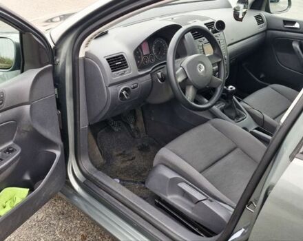 Зеленый Фольксваген Гольф, объемом двигателя 1.6 л и пробегом 197 тыс. км за 5700 $, фото 9 на Automoto.ua