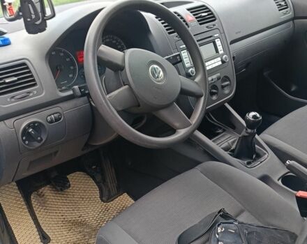 Зеленый Фольксваген Гольф, объемом двигателя 1.6 л и пробегом 232 тыс. км за 5700 $, фото 9 на Automoto.ua