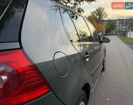 Зеленый Фольксваген Гольф, объемом двигателя 1.4 л и пробегом 274 тыс. км за 4700 $, фото 12 на Automoto.ua