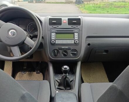 Зеленый Фольксваген Гольф, объемом двигателя 1.6 л и пробегом 232 тыс. км за 5700 $, фото 13 на Automoto.ua