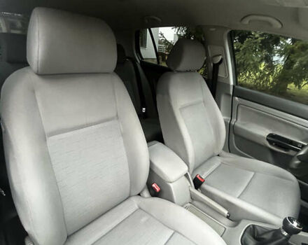 Зелений Фольксваген Гольф, об'ємом двигуна 1.6 л та пробігом 232 тис. км за 5699 $, фото 9 на Automoto.ua