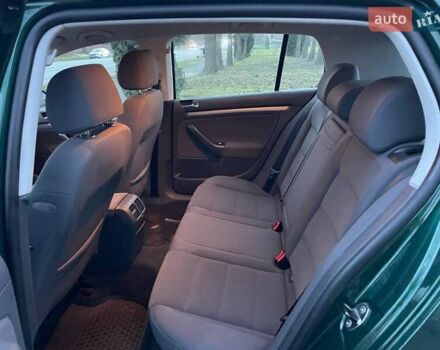 Зеленый Фольксваген Гольф, объемом двигателя 1.6 л и пробегом 167 тыс. км за 5800 $, фото 20 на Automoto.ua