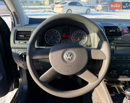 Зеленый Фольксваген Гольф, объемом двигателя 1.4 л и пробегом 222 тыс. км за 5599 $, фото 28 на Automoto.ua