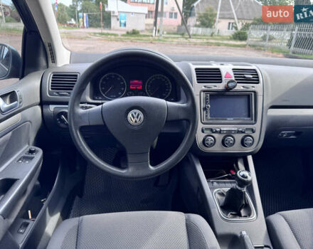 Зеленый Фольксваген Гольф, объемом двигателя 1.6 л и пробегом 266 тыс. км за 6200 $, фото 10 на Automoto.ua