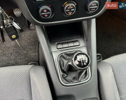 Зеленый Фольксваген Гольф, объемом двигателя 1.4 л и пробегом 201 тыс. км за 5850 $, фото 34 на Automoto.ua