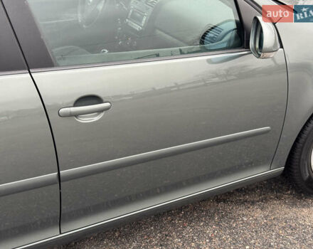 Зеленый Фольксваген Гольф, объемом двигателя 1.4 л и пробегом 201 тыс. км за 5850 $, фото 12 на Automoto.ua