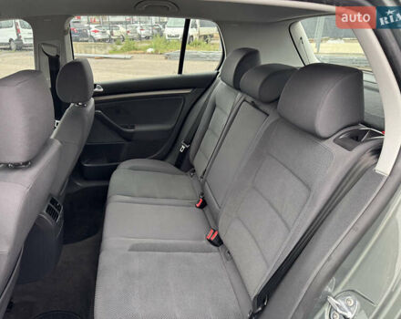 Зеленый Фольксваген Гольф, объемом двигателя 1.4 л и пробегом 201 тыс. км за 5850 $, фото 42 на Automoto.ua