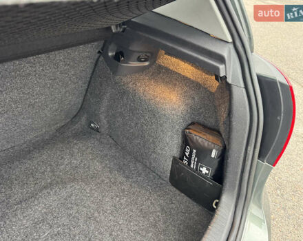 Зеленый Фольксваген Гольф, объемом двигателя 1.4 л и пробегом 201 тыс. км за 5850 $, фото 49 на Automoto.ua