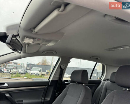 Зеленый Фольксваген Гольф, объемом двигателя 1.4 л и пробегом 201 тыс. км за 5850 $, фото 36 на Automoto.ua