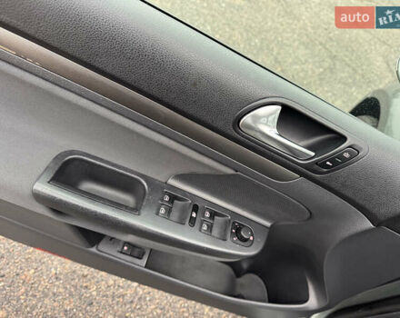 Зеленый Фольксваген Гольф, объемом двигателя 1.4 л и пробегом 201 тыс. км за 5850 $, фото 40 на Automoto.ua