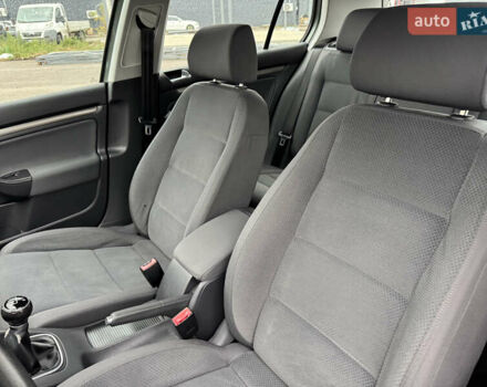 Зеленый Фольксваген Гольф, объемом двигателя 1.4 л и пробегом 201 тыс. км за 5850 $, фото 35 на Automoto.ua