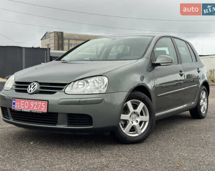 Зеленый Фольксваген Гольф, объемом двигателя 1.4 л и пробегом 201 тыс. км за 5850 $, фото 1 на Automoto.ua