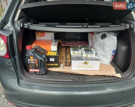 Зеленый Фольксваген Гольф, объемом двигателя 1.6 л и пробегом 214 тыс. км за 7700 $, фото 2 на Automoto.ua