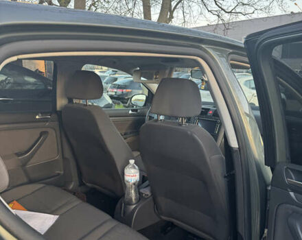 Зелений Фольксваген Гольф, об'ємом двигуна 1.6 л та пробігом 260 тис. км за 6850 $, фото 6 на Automoto.ua