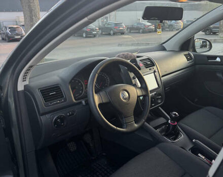 Зелений Фольксваген Гольф, об'ємом двигуна 1.6 л та пробігом 260 тис. км за 6850 $, фото 5 на Automoto.ua