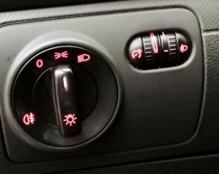 Зеленый Фольксваген Гольф, объемом двигателя 1.6 л и пробегом 212 тыс. км за 6600 $, фото 12 на Automoto.ua