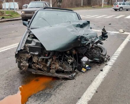 Зеленый Фольксваген Гольф, объемом двигателя 1.8 л и пробегом 270 тыс. км за 710 $, фото 6 на Automoto.ua