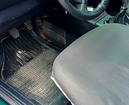 Зеленый Фольксваген Гольф, объемом двигателя 1.4 л и пробегом 320 тыс. км за 2300 $, фото 1 на Automoto.ua