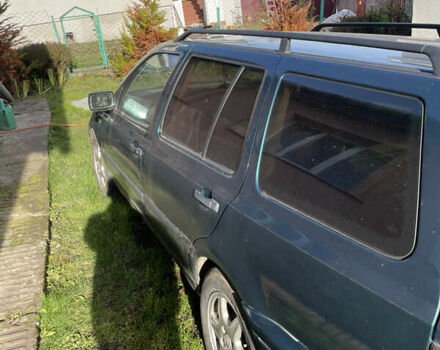 Зеленый Фольксваген Гольф, объемом двигателя 1.6 л и пробегом 300 тыс. км за 1350 $, фото 4 на Automoto.ua