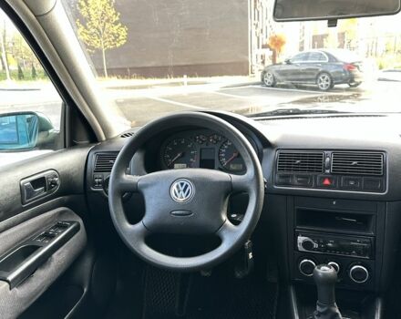 Фольксваген Гольф 1999 у Чернігові на Automoto.ua Зелений Фольксваген Гольф, об'ємом двигуна 1.6 л та пробігом 186 тис. км за 4150 $, фото 5 на Automoto.ua