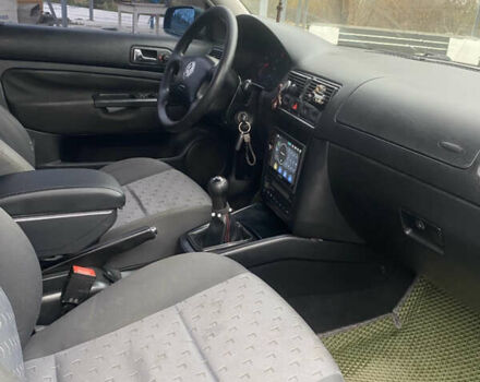 Зелений Фольксваген Гольф, об'ємом двигуна 1.59 л та пробігом 235 тис. км за 4600 $, фото 12 на Automoto.ua