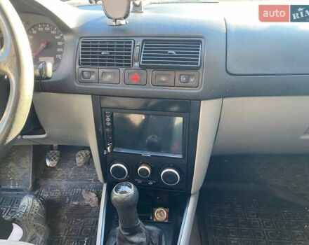 Зеленый Фольксваген Гольф, объемом двигателя 1.9 л и пробегом 320 тыс. км за 3000 $, фото 15 на Automoto.ua