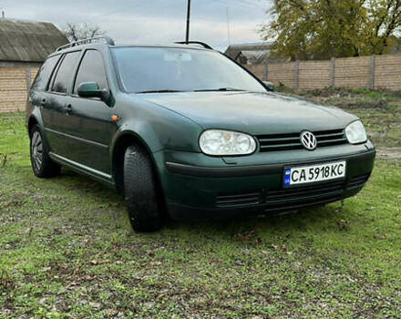 Зеленый Фольксваген Гольф, объемом двигателя 1.98 л и пробегом 315 тыс. км за 4400 $, фото 9 на Automoto.ua