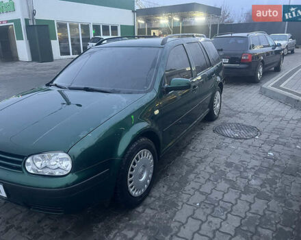 Зеленый Фольксваген Гольф, объемом двигателя 1.6 л и пробегом 265 тыс. км за 3500 $, фото 2 на Automoto.ua