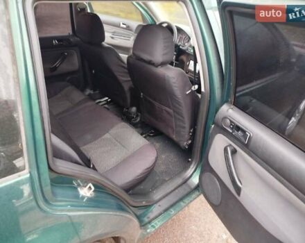 Зелений Фольксваген Гольф, об'ємом двигуна 1.39 л та пробігом 280 тис. км за 3850 $, фото 9 на Automoto.ua