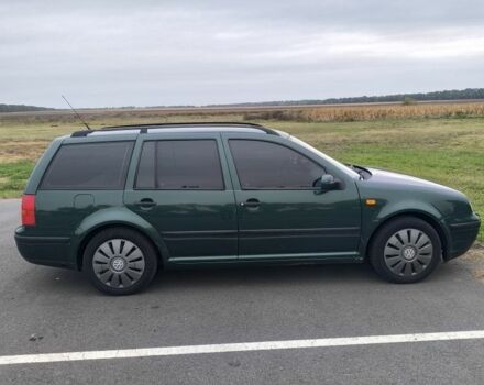 Зелений Фольксваген Гольф, об'ємом двигуна 2 л та пробігом 305 тис. км за 3400 $, фото 1 на Automoto.ua