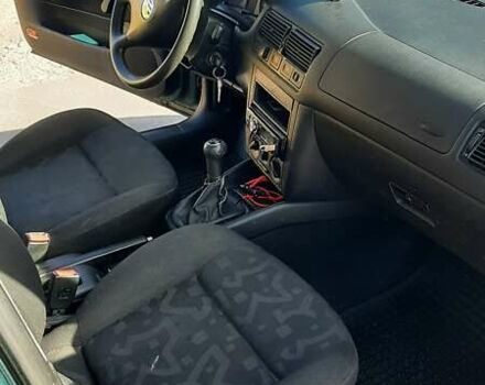 Зеленый Фольксваген Гольф, объемом двигателя 1.6 л и пробегом 288 тыс. км за 4200 $, фото 8 на Automoto.ua