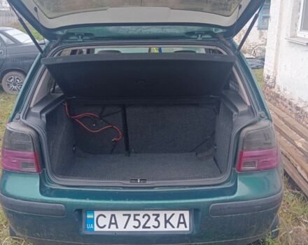 Зеленый Фольксваген Гольф, объемом двигателя 1.4 л и пробегом 220 тыс. км за 2256 $, фото 1 на Automoto.ua