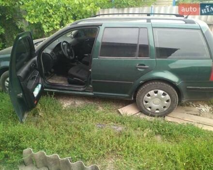 Зеленый Фольксваген Гольф, объемом двигателя 1.9 л и пробегом 447 тыс. км за 3550 $, фото 4 на Automoto.ua