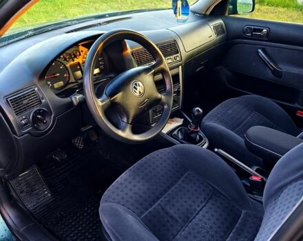 Зеленый Фольксваген Гольф, объемом двигателя 1.9 л и пробегом 460 тыс. км за 4000 $, фото 4 на Automoto.ua