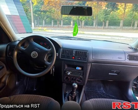 Зеленый Фольксваген Гольф, объемом двигателя 1.4 л и пробегом 237 тыс. км за 3950 $, фото 9 на Automoto.ua