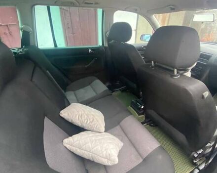 Зеленый Фольксваген Гольф, объемом двигателя 1.39 л и пробегом 250 тыс. км за 4350 $, фото 3 на Automoto.ua