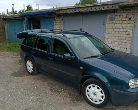 Зеленый Фольксваген Гольф, объемом двигателя 2 л и пробегом 279 тыс. км за 4000 $, фото 2 на Automoto.ua