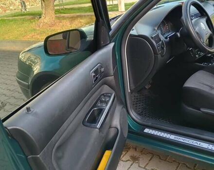 Зелений Фольксваген Гольф, об'ємом двигуна 1.6 л та пробігом 254 тис. км за 4150 $, фото 8 на Automoto.ua