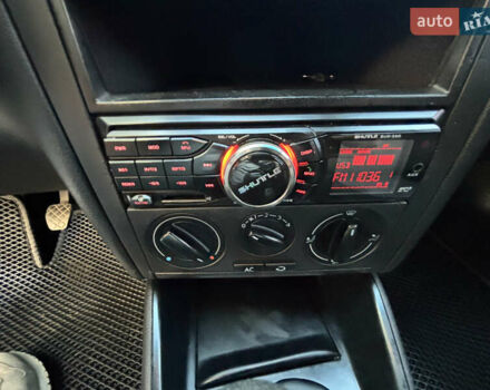 Зелений Фольксваген Гольф, об'ємом двигуна 1.6 л та пробігом 246 тис. км за 4400 $, фото 13 на Automoto.ua