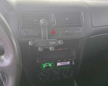 Зеленый Фольксваген Гольф, объемом двигателя 1.4 л и пробегом 226 тыс. км за 2500 $, фото 2 на Automoto.ua