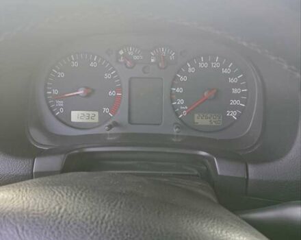 Зелений Фольксваген Гольф, об'ємом двигуна 1.4 л та пробігом 226 тис. км за 2500 $, фото 1 на Automoto.ua