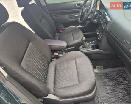 Зеленый Фольксваген Гольф, объемом двигателя 1.6 л и пробегом 254 тыс. км за 4500 $, фото 11 на Automoto.ua