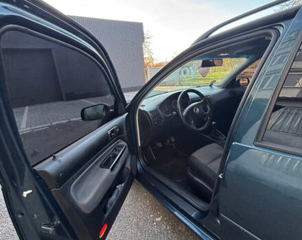 Зелений Фольксваген Гольф, об'ємом двигуна 1.6 л та пробігом 246 тис. км за 4400 $, фото 12 на Automoto.ua