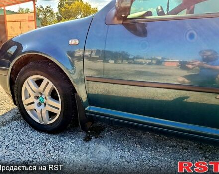 Зеленый Фольксваген Гольф, объемом двигателя 1.6 л и пробегом 270 тыс. км за 4200 $, фото 5 на Automoto.ua