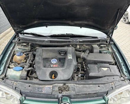 Зеленый Фольксваген Гольф, объемом двигателя 1.9 л и пробегом 377 тыс. км за 4150 $, фото 36 на Automoto.ua