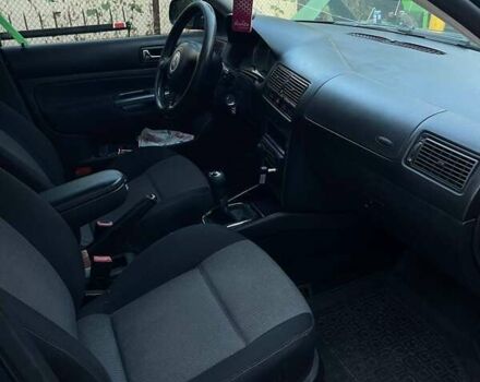 Зеленый Фольксваген Гольф, объемом двигателя 1.6 л и пробегом 332 тыс. км за 4500 $, фото 13 на Automoto.ua